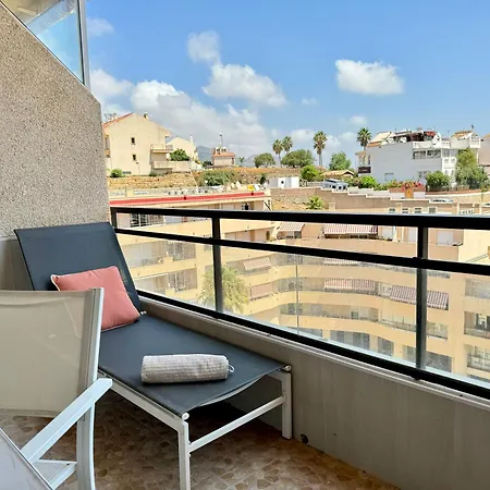 Con Vistas Al Mar Y Piscina En Daire